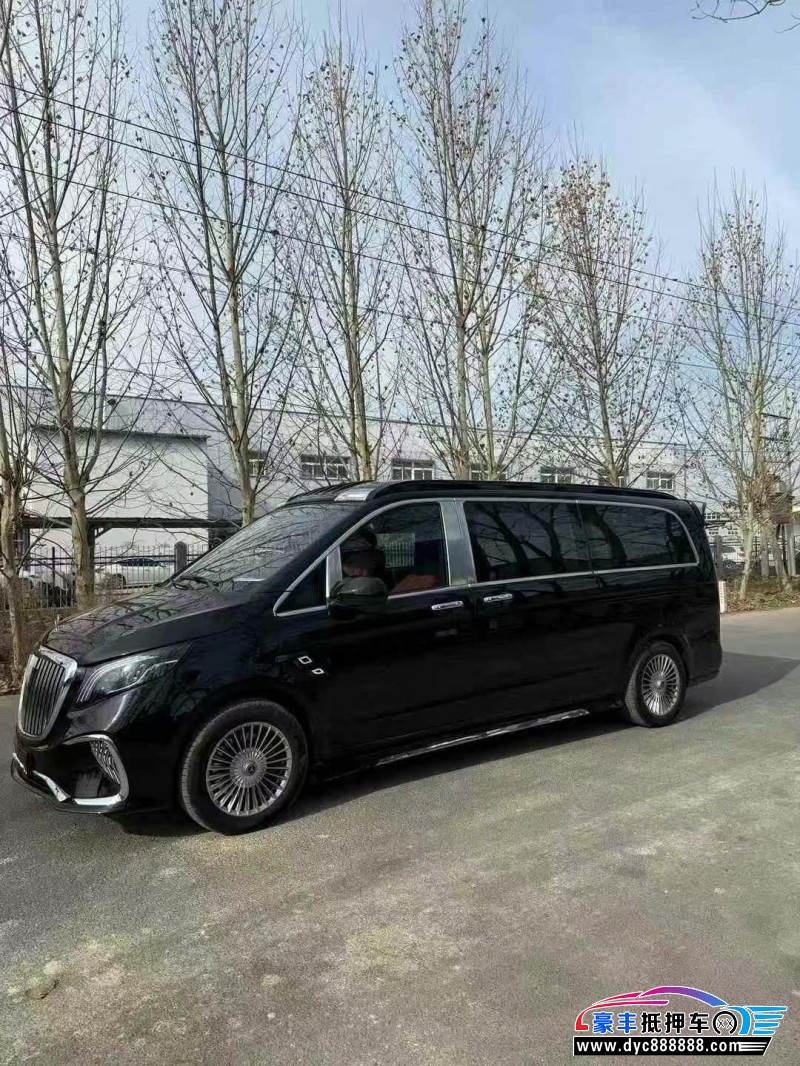 24年奔驰威霆轿车抵押车出售