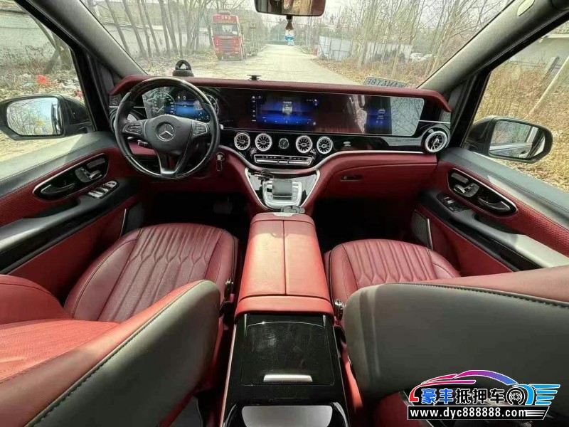 24年奔驰威霆轿车抵押车出售