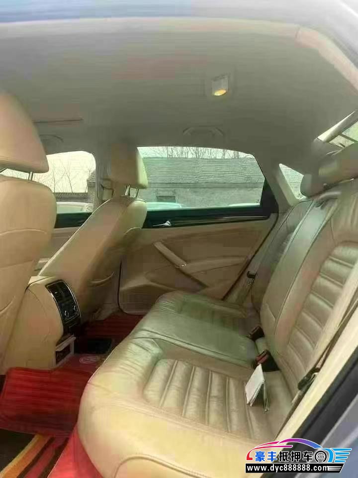 12年大众帕萨特轿车抵押车出售