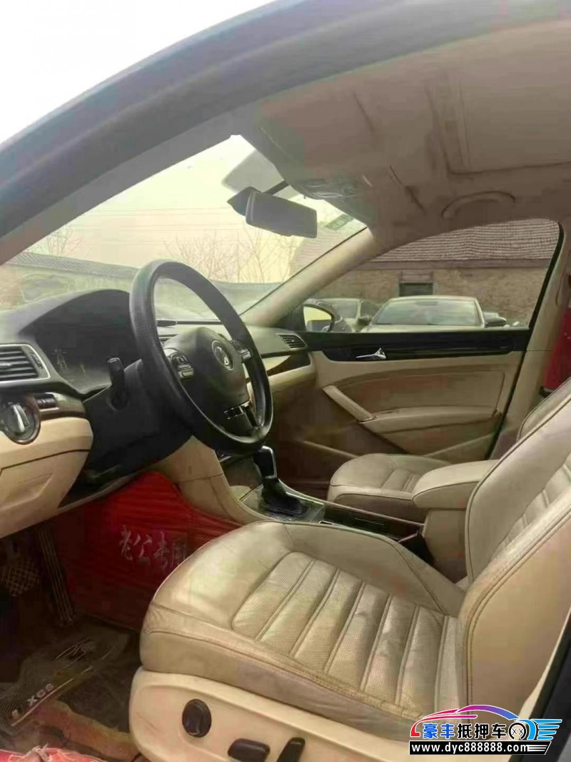 12年大众帕萨特轿车抵押车出售