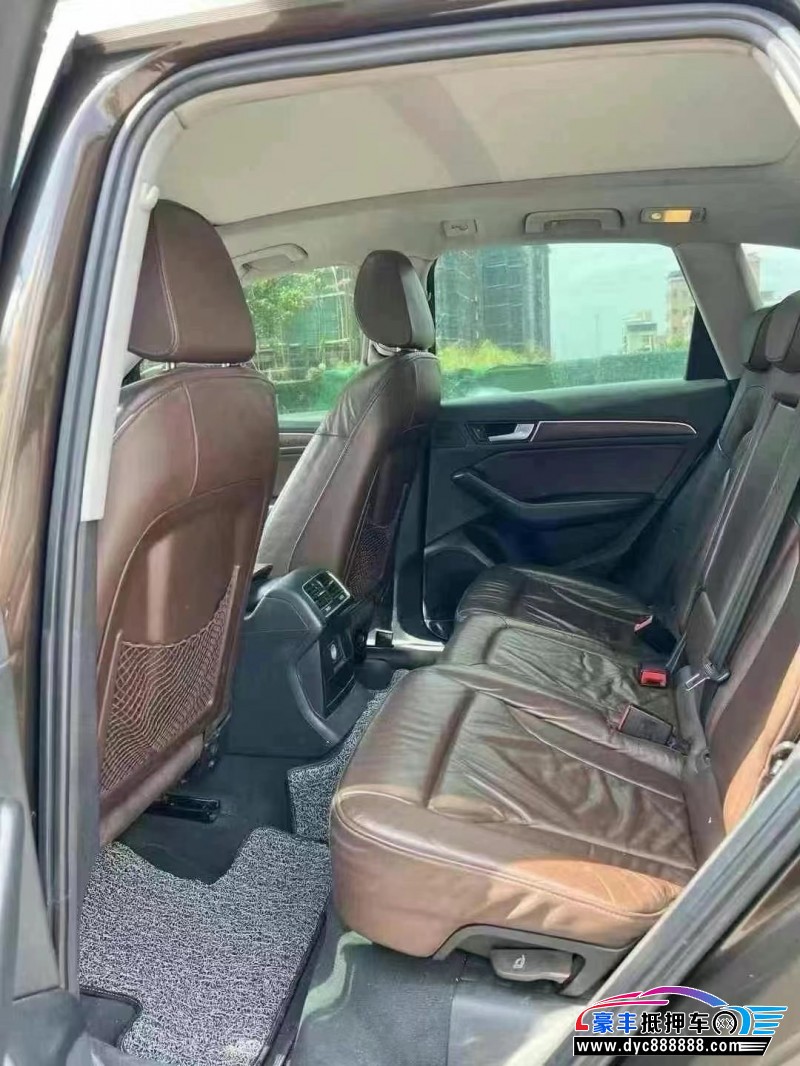 14年奥迪Q5轿车抵押车出售