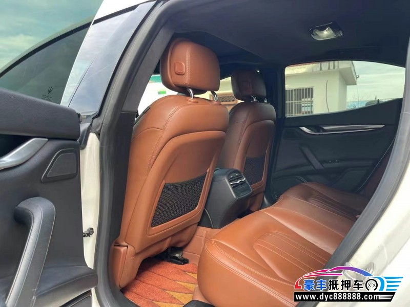 15年玛莎拉蒂Ghibli轿车抵押车出售