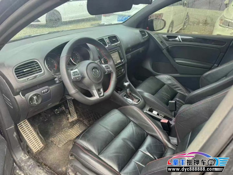 14年大众高尔夫轿车抵押车出售