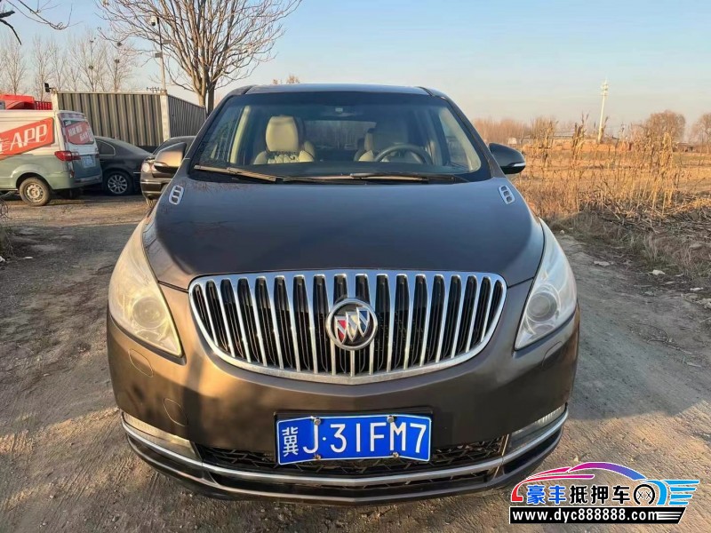 12年别克GL8轿车抵押车出售