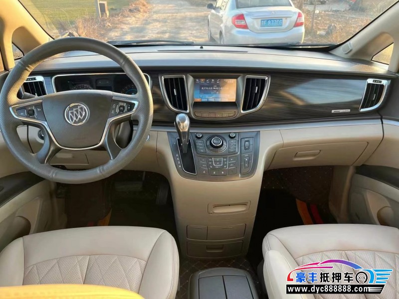 12年别克GL8轿车抵押车出售