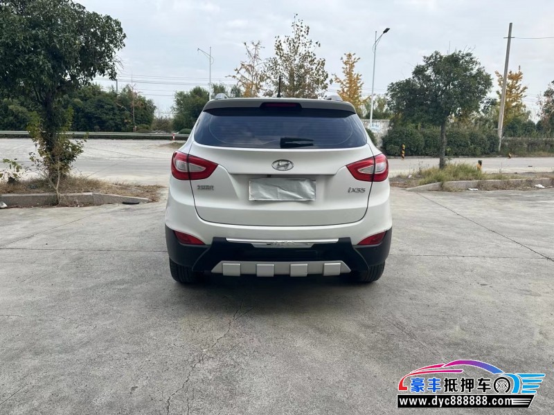 15年现代ix35轿车抵押车出售