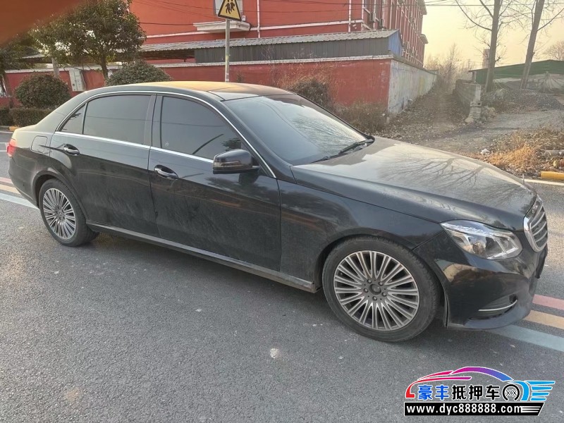 13年奔驰E轿车抵押车出售