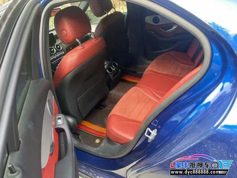 19年奔驰C轿车抵押车出售