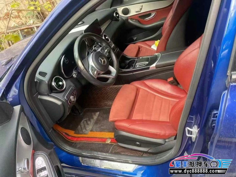 19年奔驰C轿车抵押车出售