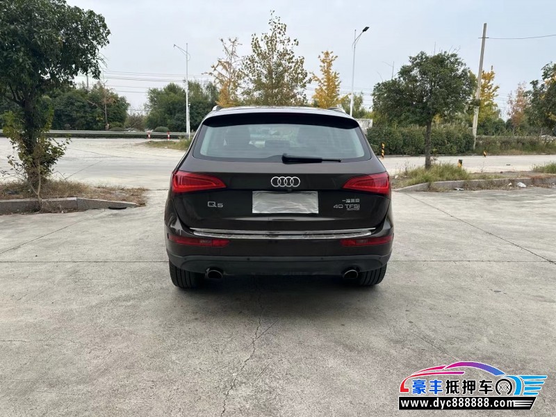 17年奥迪Q5轿车抵押车出售