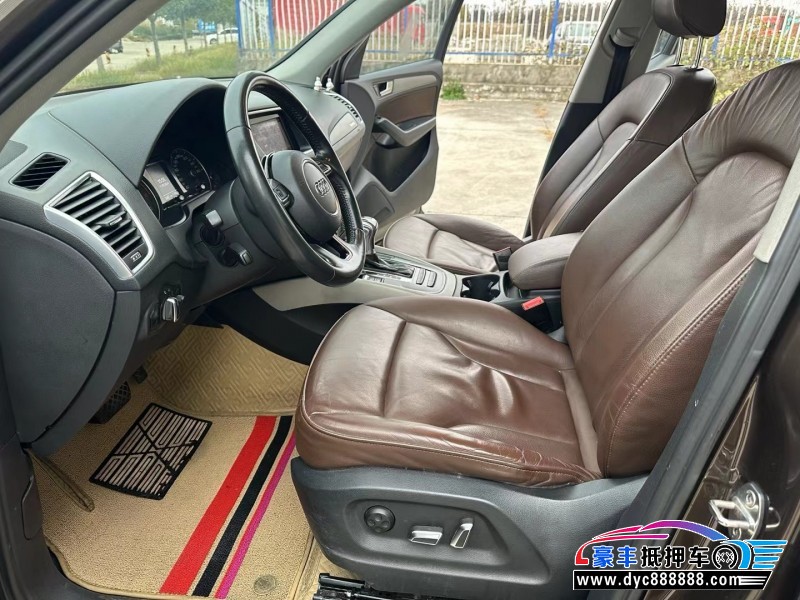 17年奥迪Q5轿车抵押车出售