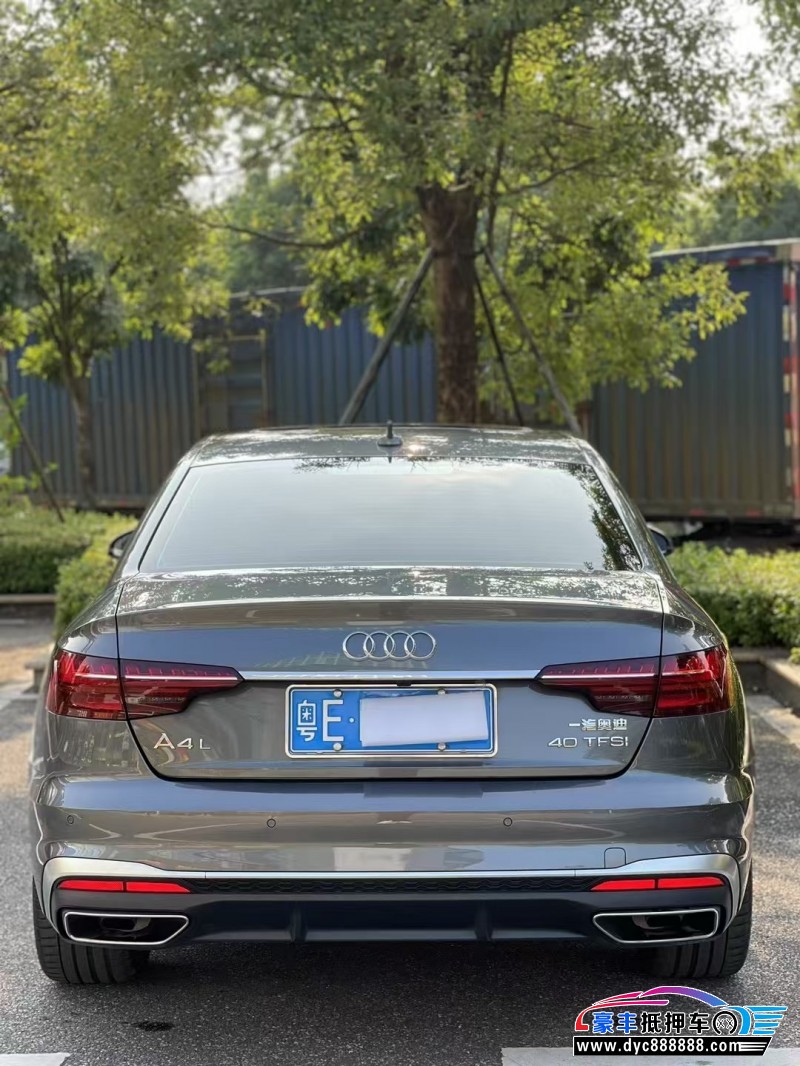 22年奥迪A4L轿车抵押车出售