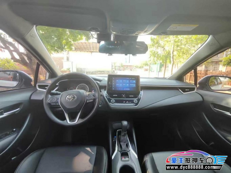 22年丰田雷凌轿车抵押车出售