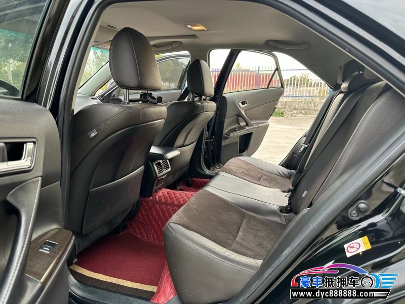 15年丰田锐志轿车抵押车出售