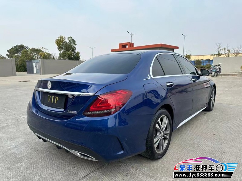 21年奔驰C轿车抵押车出售