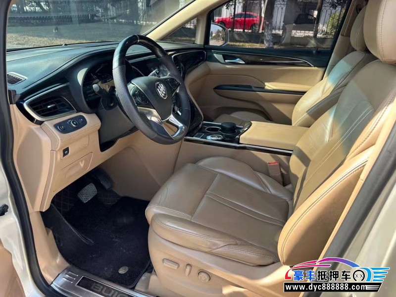 18年别克GL8轿车抵押车出售