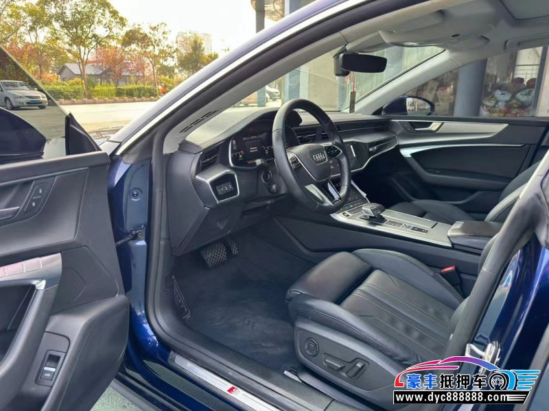 21年奥迪A7轿车抵押车出售