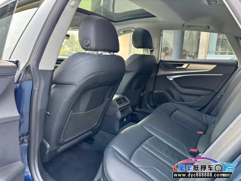 21年奥迪A7轿车抵押车出售