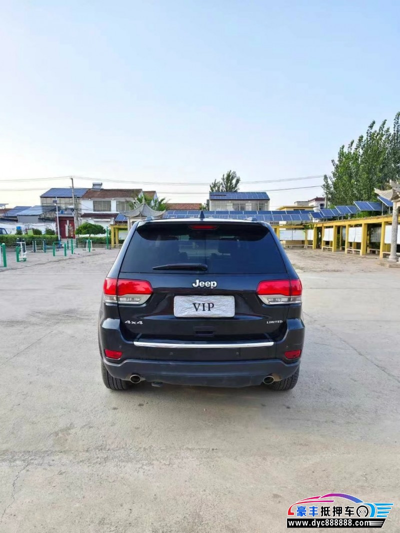 14年Jeep大切诺基轿车抵押车出售
