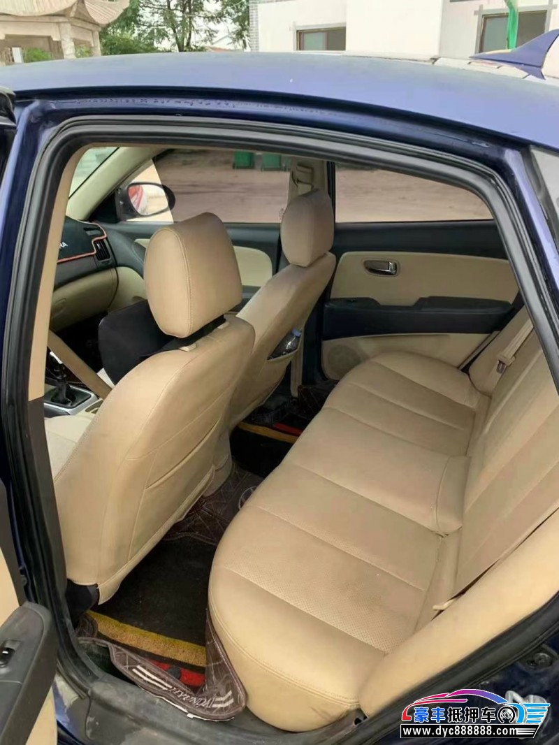 10年现代悦动轿车抵押车出售