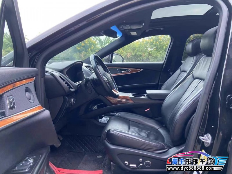 17年林肯MKX轿车抵押车出售