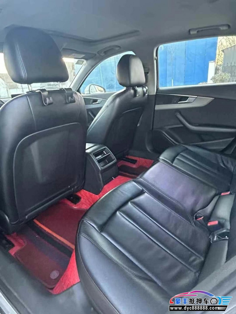 17年奥迪A4L轿车抵押车出售