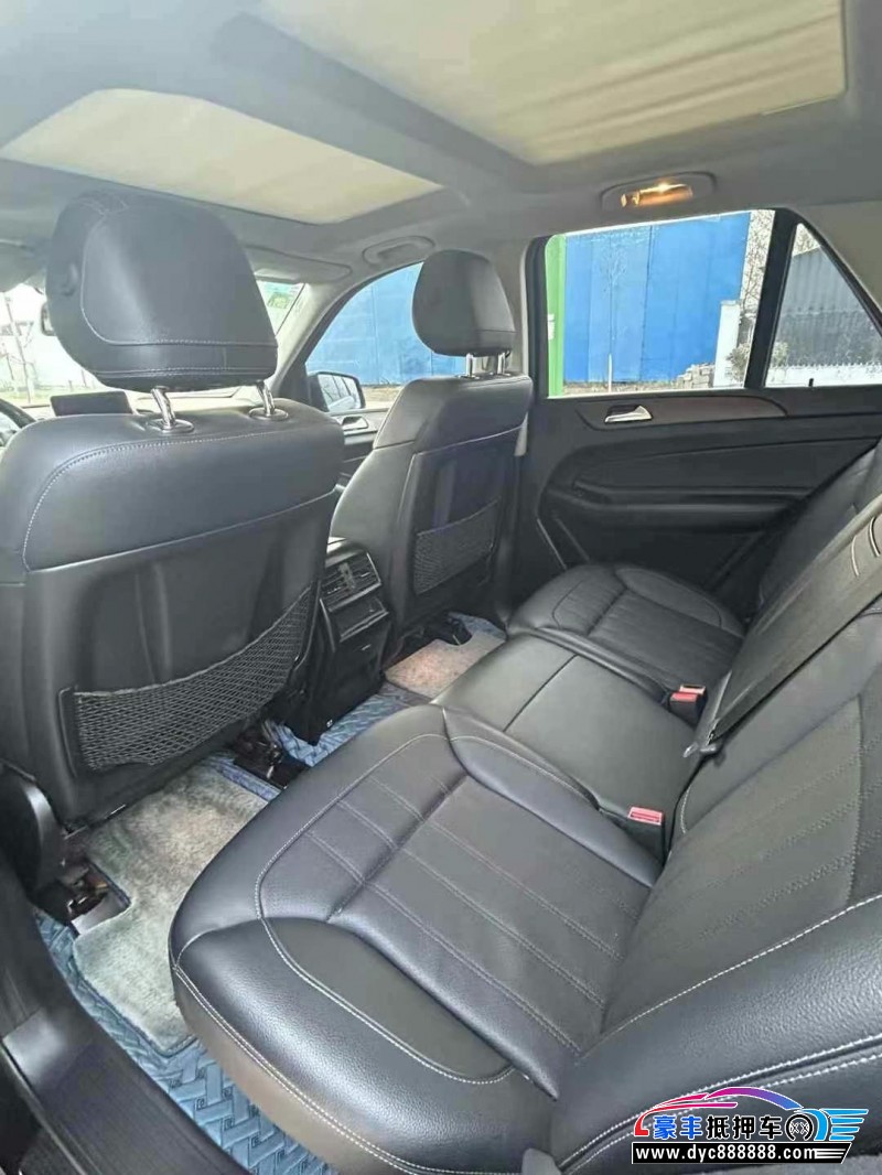 17年奔驰GLE轿车抵押车出售