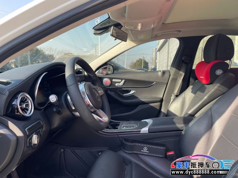 21年奔驰C轿车抵押车出售
