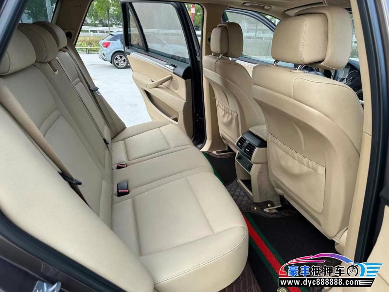 14年宝马X5轿车抵押车出售