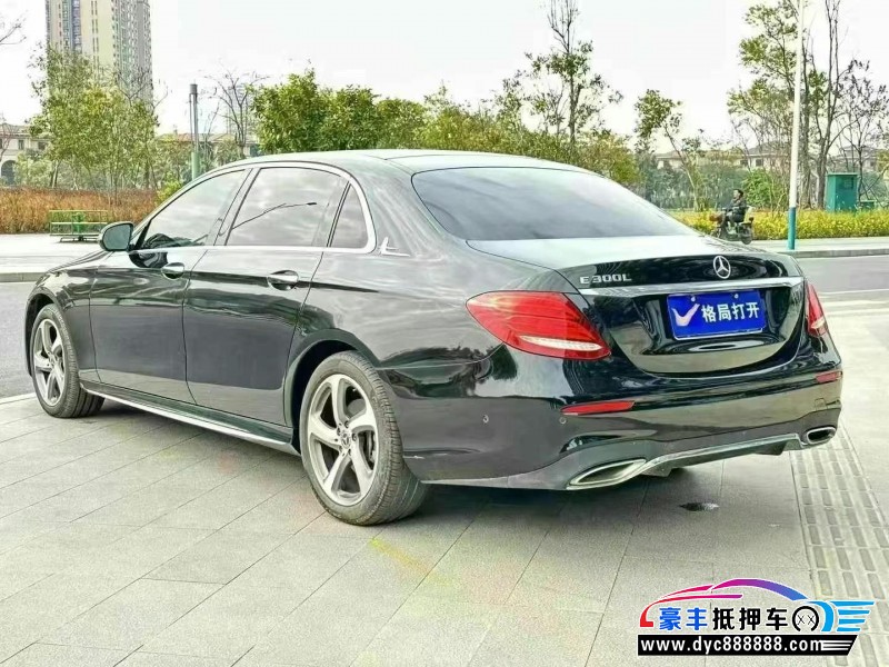 18年奔驰E轿车抵押车出售