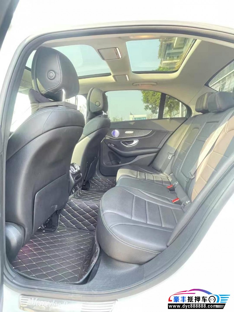 20年奔驰C轿车抵押车出售