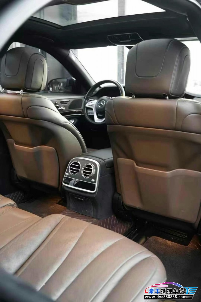 18年奔驰S轿车抵押车出售