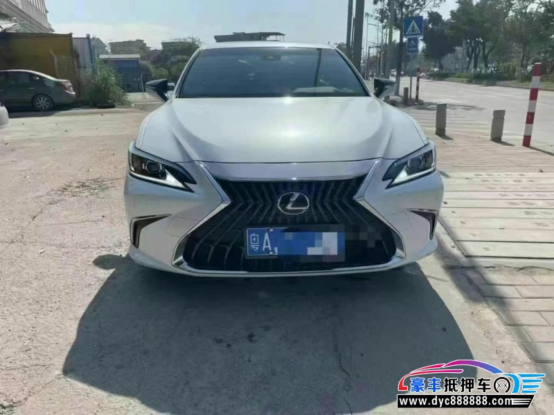 22年雷克萨斯ES轿车抵押车出售