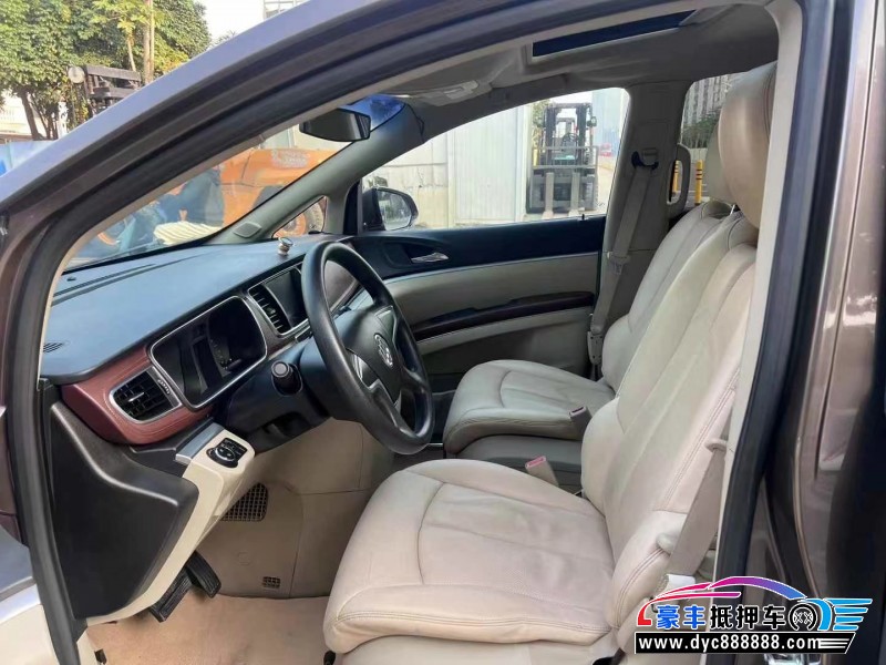 14年别克GL8轿车抵押车出售