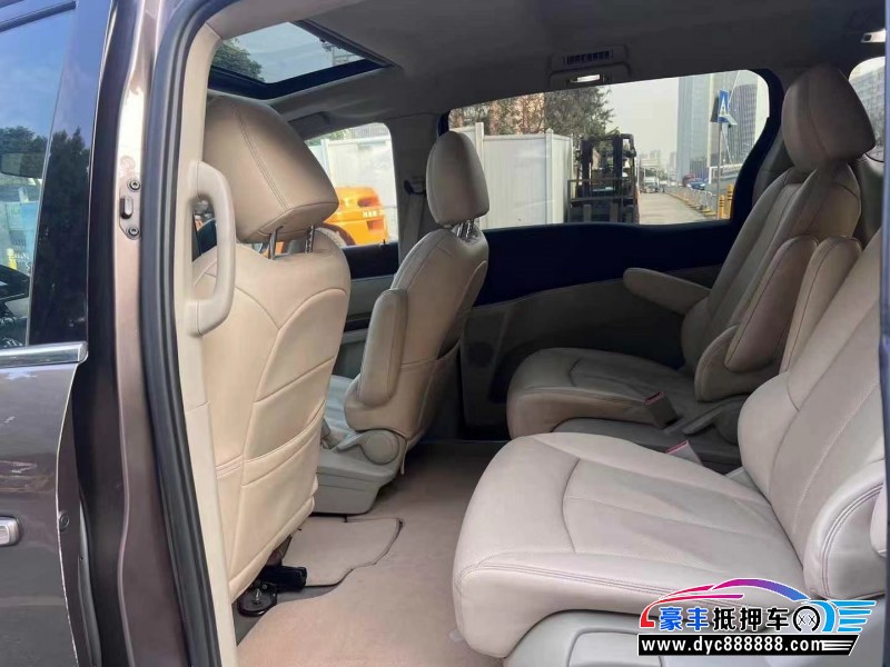 14年别克GL8轿车抵押车出售