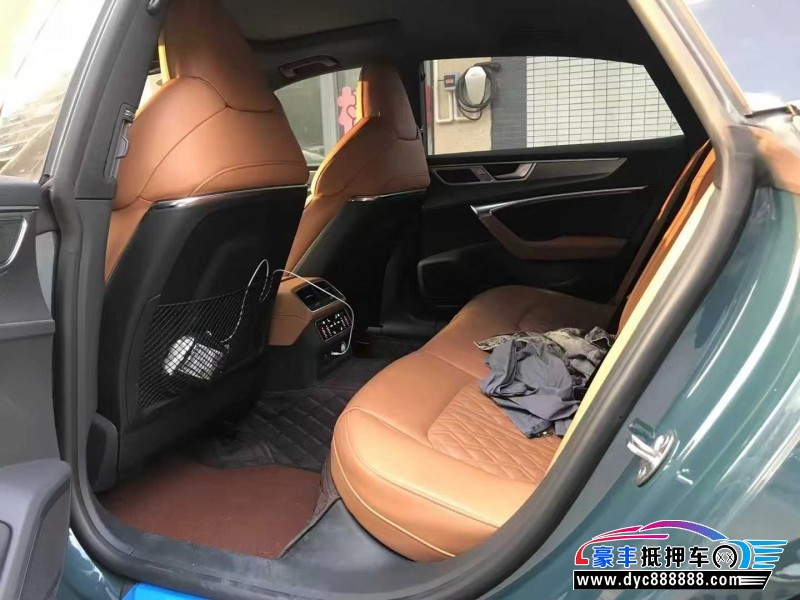 22年奥迪A7轿车抵押车出售