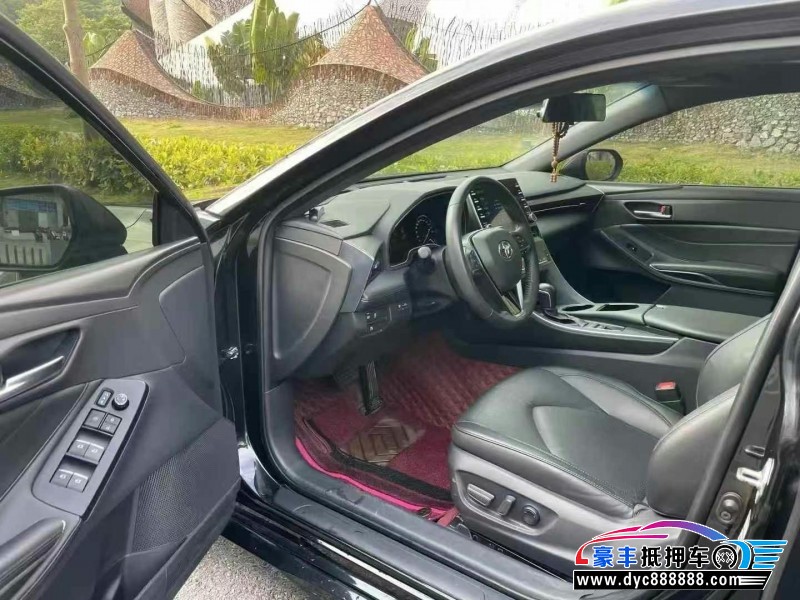 22年丰田亚洲龙轿车抵押车出售