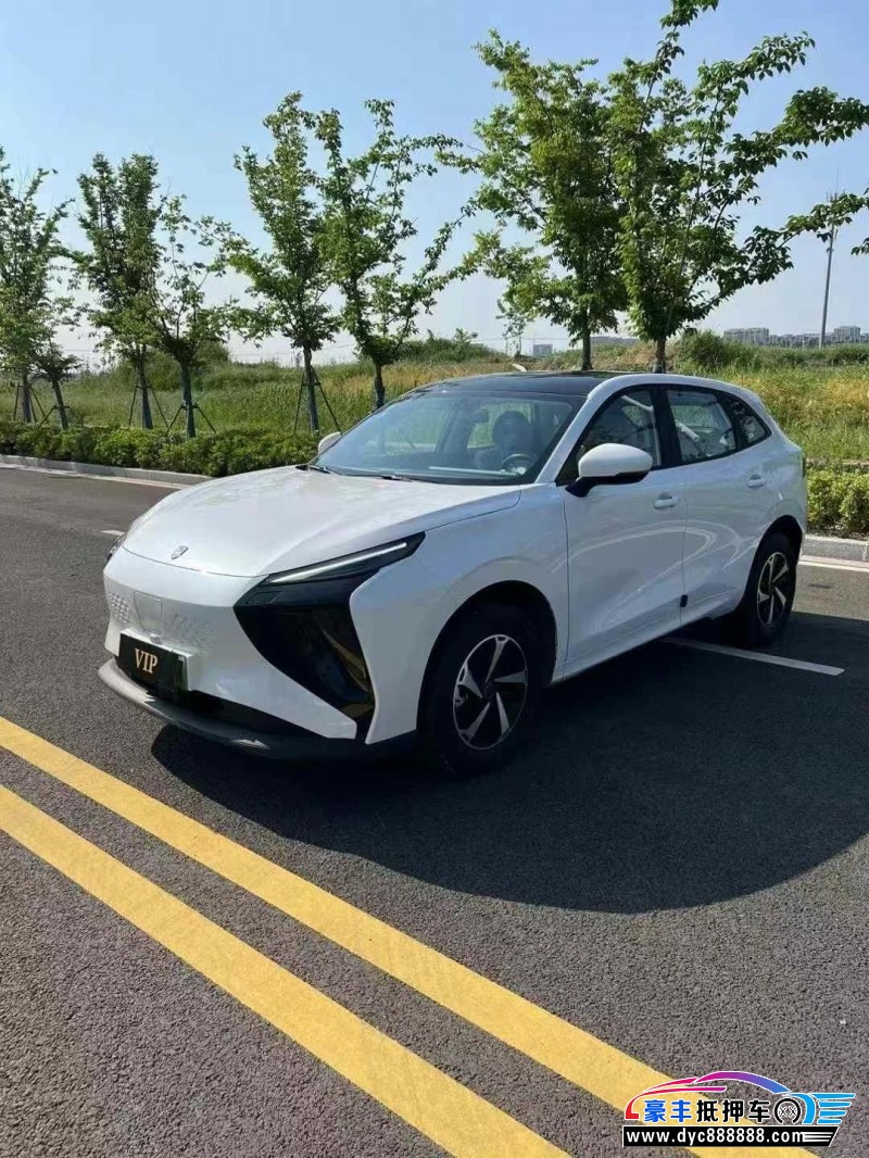 23年东风雷霆轿车抵押车出售