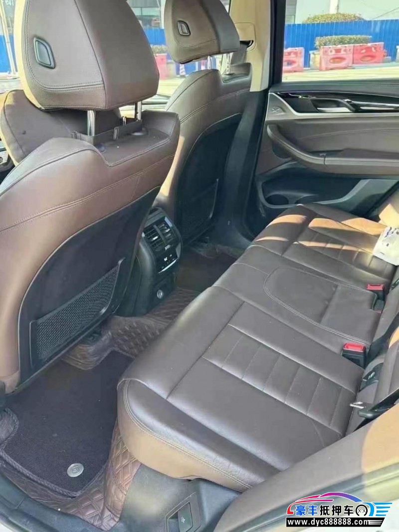 18年宝马X3轿车抵押车出售