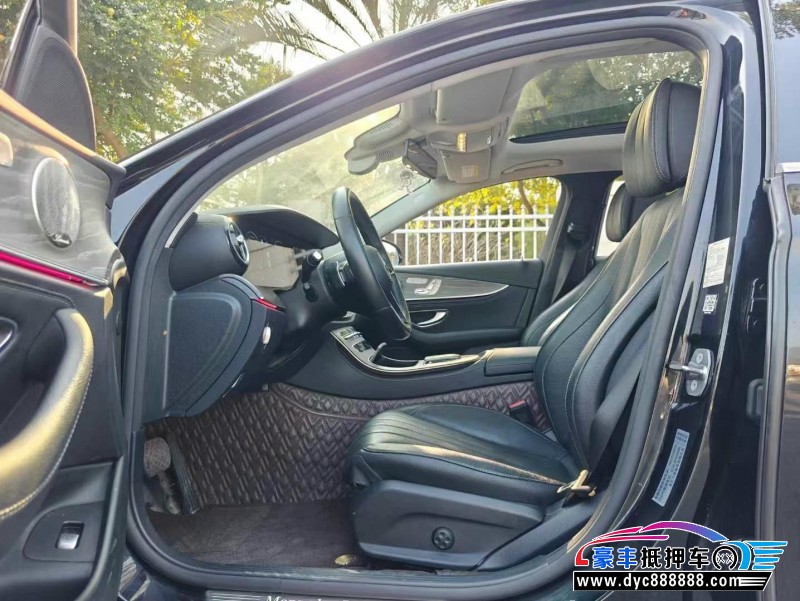 22年奔驰E轿车抵押车出售