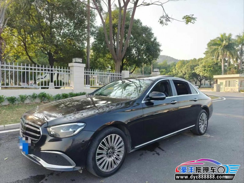 22年奔驰E轿车抵押车出售