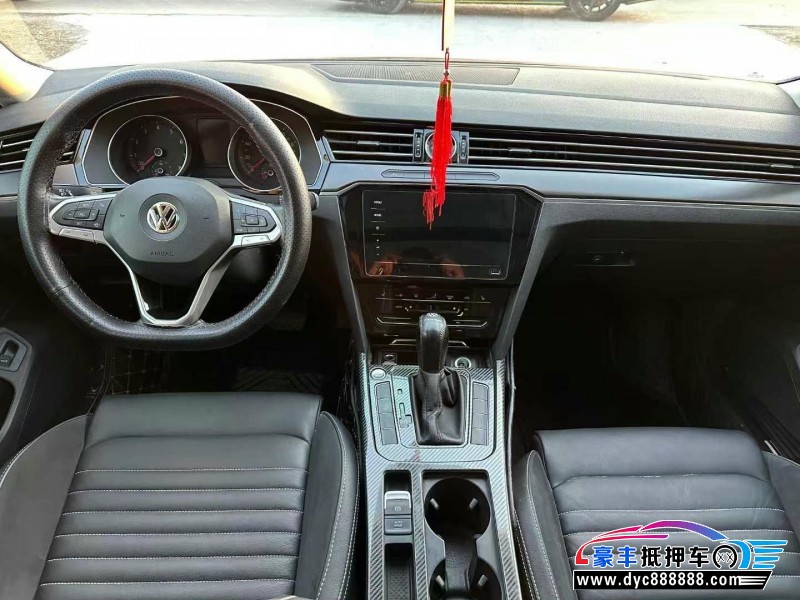 20年大众迈腾轿车抵押车出售