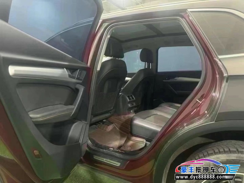 18年奥迪Q5轿车抵押车出售