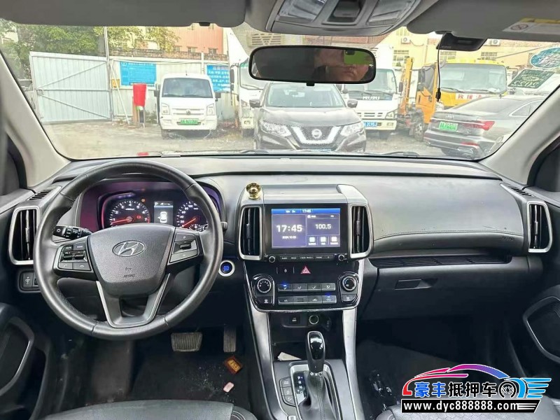 20年现代ix35轿车抵押车出售