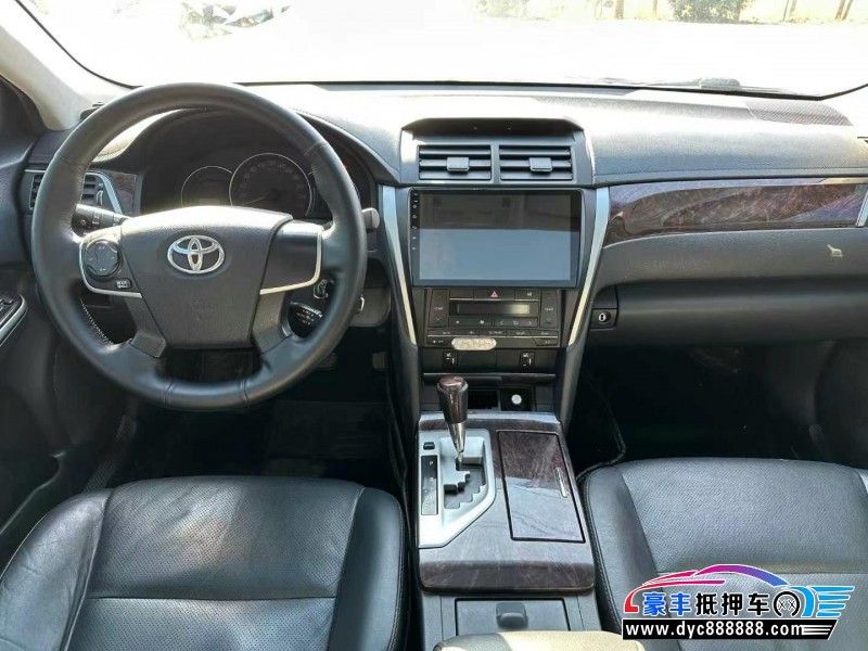 15年丰田凯美瑞轿车抵押车出售