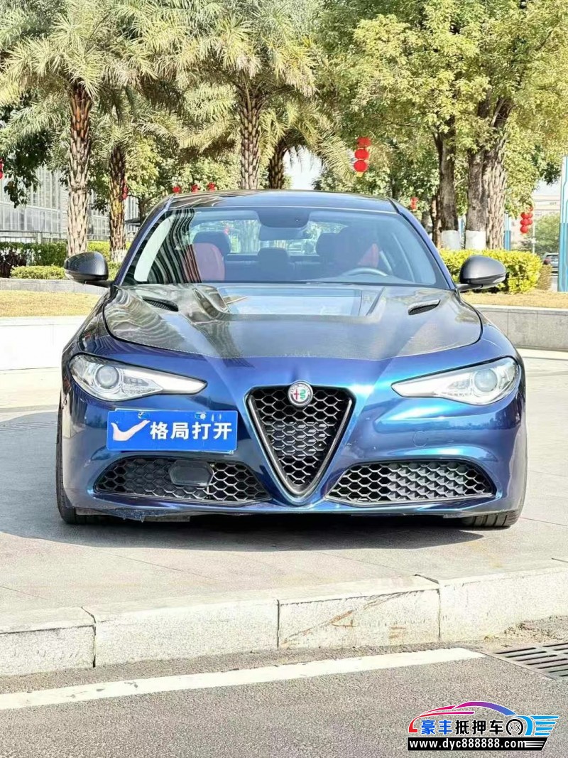 18年阿尔法·罗密欧Giulia轿车抵押车出售