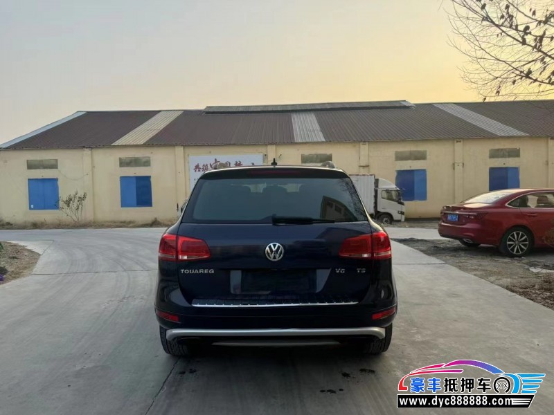 13年大众途锐SUV抵押车出售