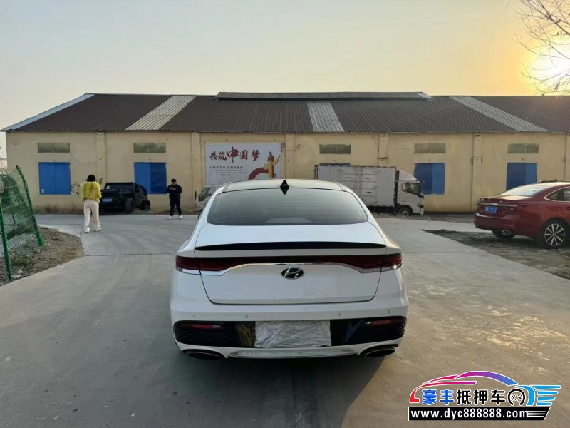 20年现代菲斯塔轿车抵押车出售