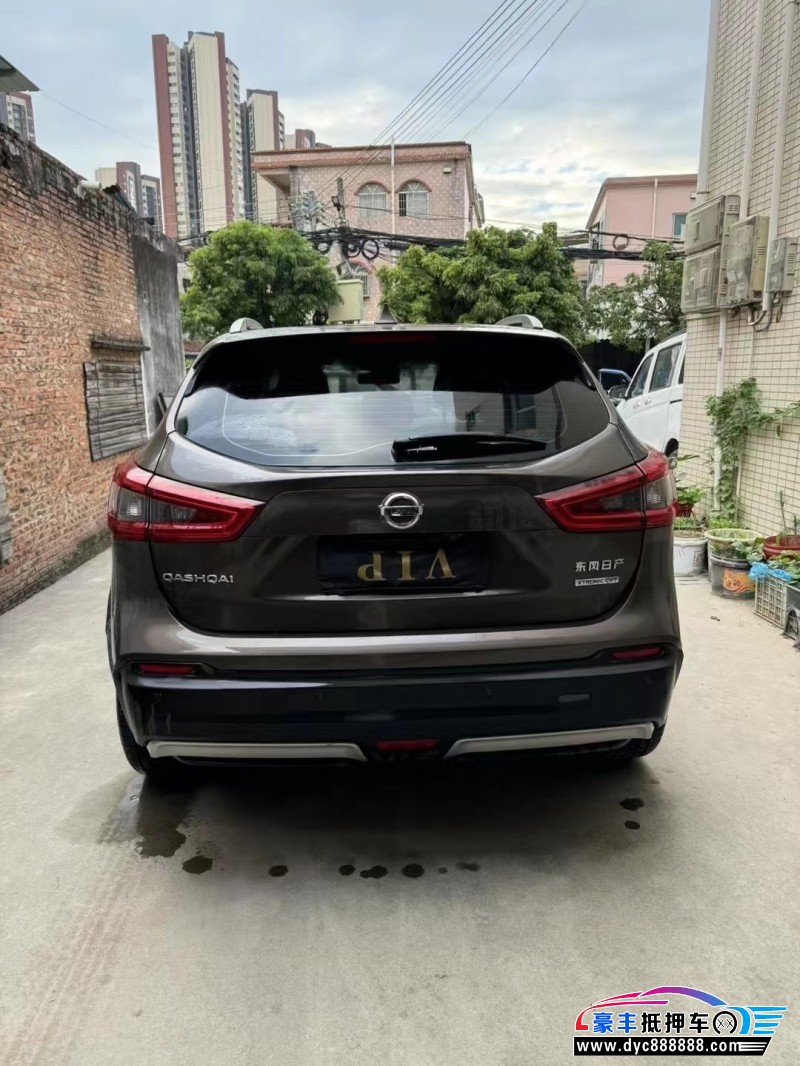 20年日产逍客轿车抵押车出售