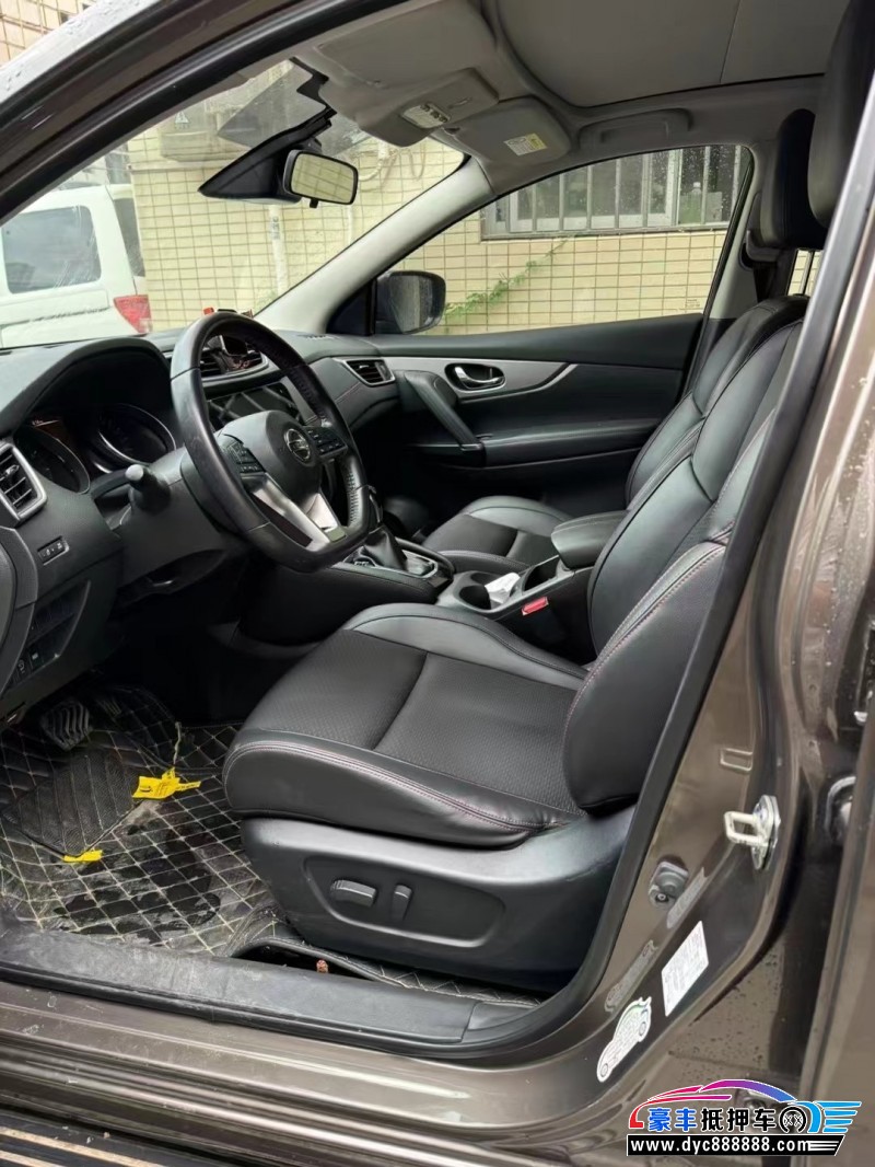 20年日产逍客轿车抵押车出售